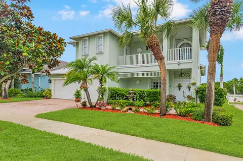 205 NW Magnolia Lakes Blvd, Port Saint Lucie, FL 34986