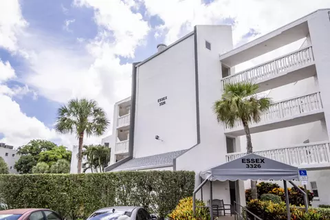 3326 Arcara Way #104, Lake Worth, FL 33467