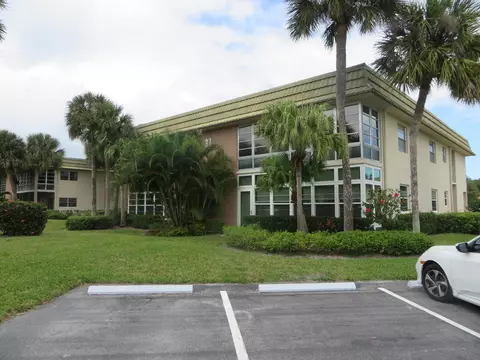 37 Vista Gardens Trl #201, Vero Beach, FL 32962