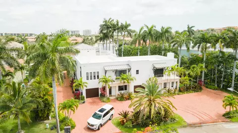1121 Bel Air Dr, Highland Beach, FL 33487