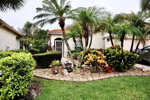 407 NW Granville St, Port Saint Lucie, FL 34986