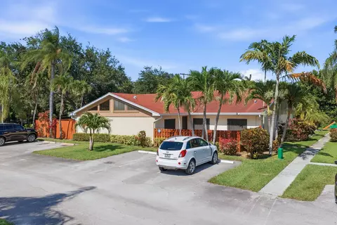 4353 Woodstock Dr N #B, West Palm Beach, FL 33409