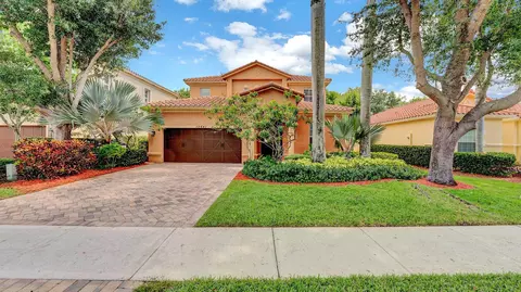 10641 Willow Oak Ct, Wellington, FL 33414
