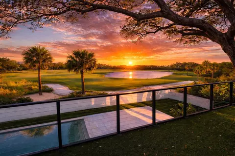 868 Country Club Dr, North Palm Beach, FL 33408