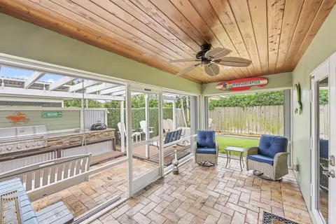 Exterior - 128 Banyan Cir, Jupiter, FL 33458 photo 1 of 12