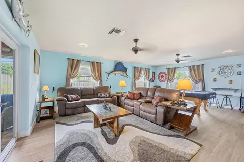 Living - 128 Banyan Cir, Jupiter, FL 33458 photo 6 of 7