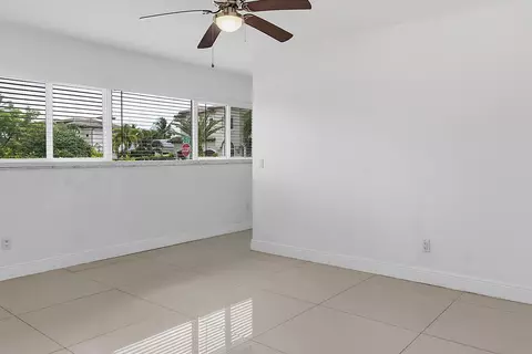 Bedroom - 2910 NE 40th Ct, Lighthouse Point, FL 33064 photo 6 of 8