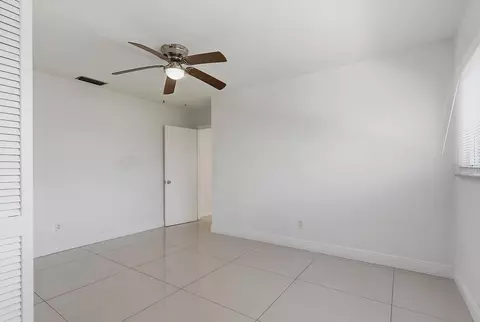 Bedroom - 2910 NE 40th Ct, Lighthouse Point, FL 33064 photo 5 of 8