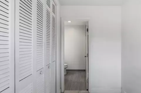 Entry Way - 2910 NE 40th Ct, Lighthouse Point, FL 33064 photo 1 of 2