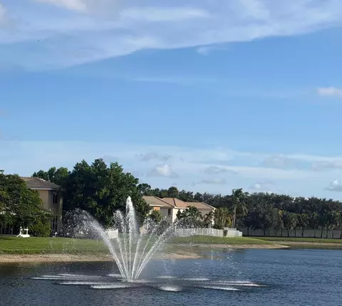 6718 Duval Ave, West Palm Beach, FL 33411