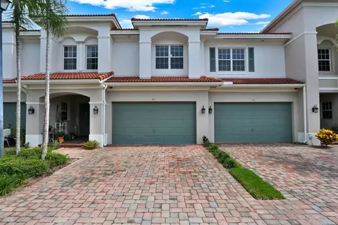 80 Nottingham Pl, Boynton Beach, FL 33426