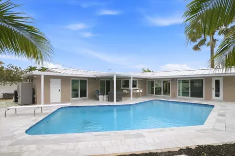 1730 NW 39th St, Oakland Park, FL 33309