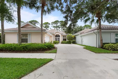 186 S Hampton Dr, Jupiter, FL 33458 photo 2