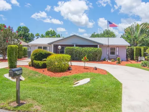 7503 Kenwood Rd, Fort Pierce, FL 34951