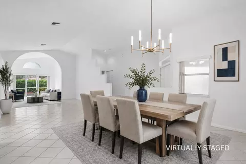 10884 Royal Caribbean Cir, Boynton Beach, FL 33437