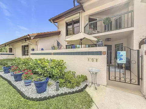 3410 SE Martinique Trce #102, Stuart, FL 34997