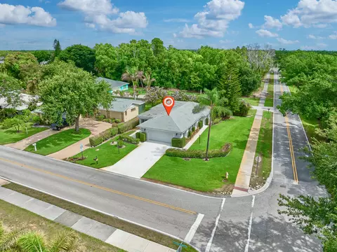 9901 SE Little Club Way N, Tequesta, FL 33469