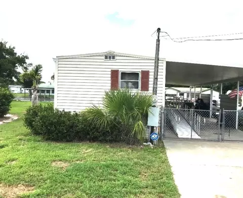1040 24th St, Okeechobee, FL 34974 photo 2