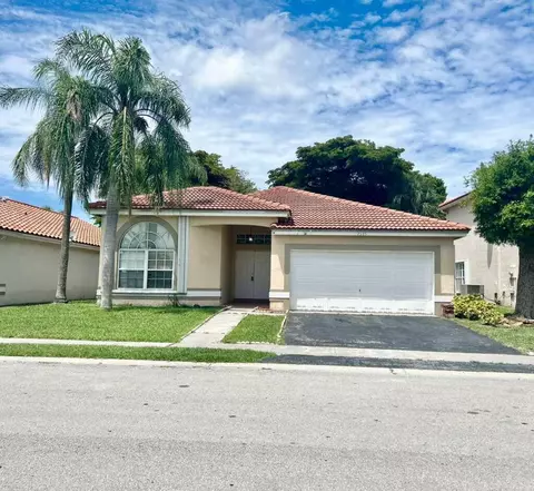2585 NW 79th Ave, Margate, FL 33063