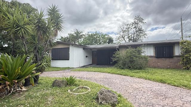818 N 46th Ave, Hollywood, FL 33021