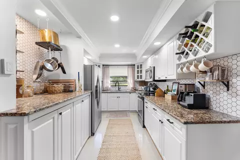 2298 Lena Ln, West Palm Beach, FL 33415