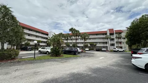 3601 Inverrary Dr #206, Lauderhill, FL 33319