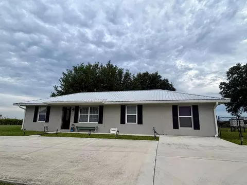 7823 SW 9th St, Okeechobee, FL 34974