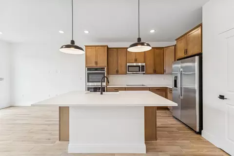 Kitchen - 204 SE Birch Ter, Stuart, FL 34997 photo 1 of 4