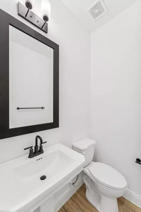 Bath - 204 SE Birch Ter, Stuart, FL 34997 photo 1 of 3