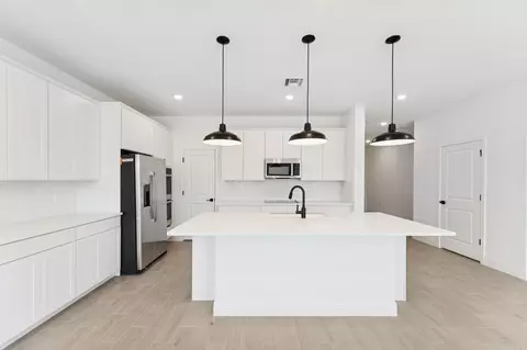 Kitchen - 200 SE Birch Ter, Stuart, FL 34997 photo 1 of 8