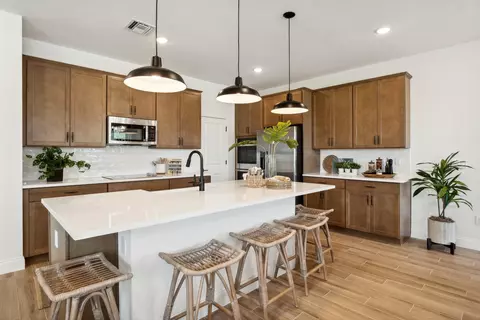 Kitchen - 200 SE Birch Ter, Stuart, FL 34997 photo 7 of 8