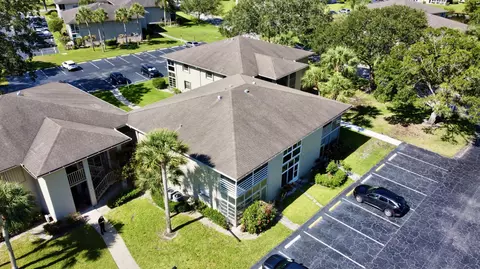32 Lake Vista Trl #105, Port Saint Lucie, FL 34952