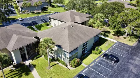 32 Lake Vista Trl #105, Port Saint Lucie, FL 34952