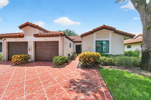 6248 Kings Gate Cir, Delray Beach, FL 33484