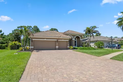7589 Fieldstone Ranch Sq, Vero Beach, FL 32967