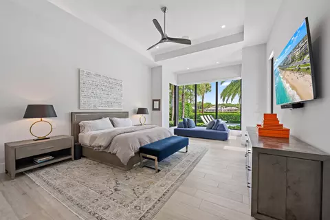 Bedroom - 162 Commodore Dr, Jupiter, FL 33477 photo 1 of 4