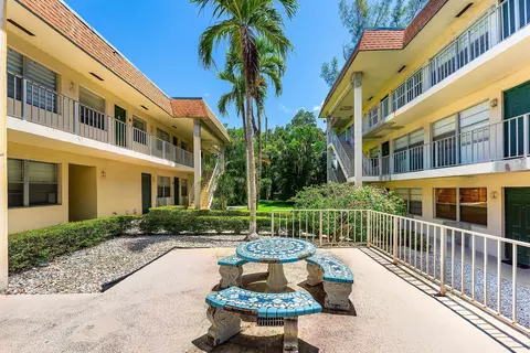 340 NW 19th St #2020, Boca Raton, FL 33432