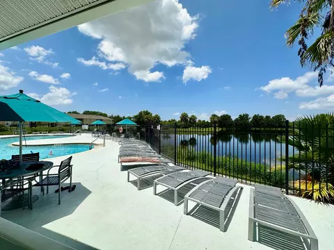 Exterior - 9604 Seadale Ct #201, Riverview, FL 33578 photo 4 of 7
