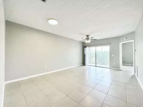 Living - 9604 Seadale Ct #201, Riverview, FL 33578 photo 1 of 3