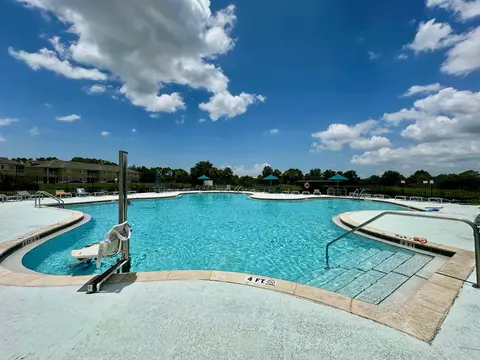 Exterior - 9604 Seadale Ct #201, Riverview, FL 33578 photo 5 of 7