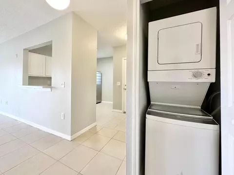 Other - 9604 Seadale Ct #201, Riverview, FL 33578 photo 4 of 8