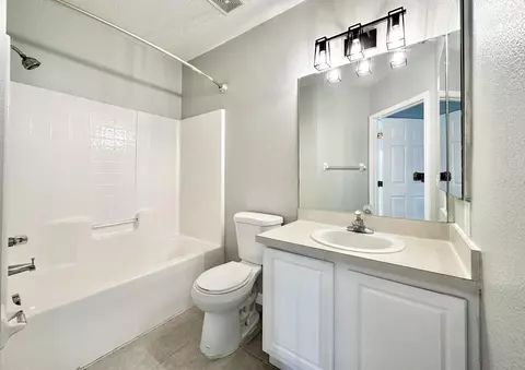Bath - 9604 Seadale Ct #201, Riverview, FL 33578 photo 3 of 3
