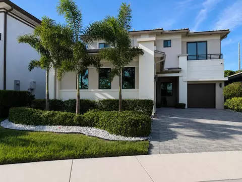 10555 Waves Way, Parkland, FL 33076