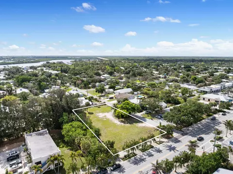 1183 SW 31st St, Palm City, FL 34990