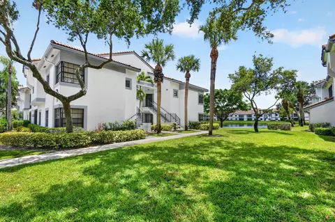 5394 Firenze Dr, Boynton Beach, FL 33437