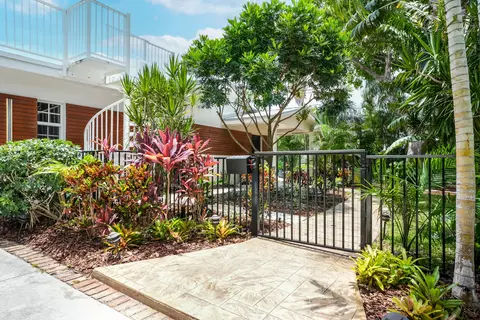 2400 N Riverside Dr, Pompano Beach, FL 33062