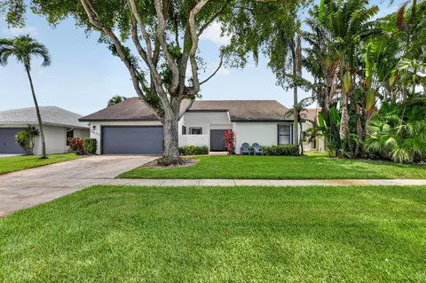 7833 San Marcos Pl, Boca Raton, FL 33433