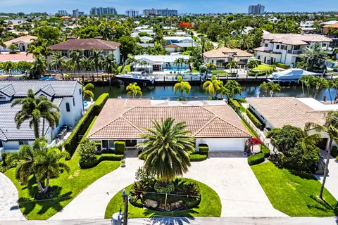 4230 NE 24th Ave, Lighthouse Point, FL 33064