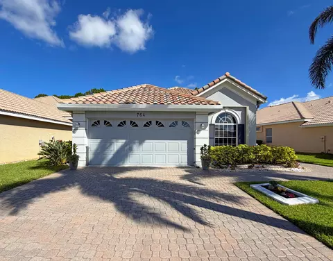 764 SW St Croix Cv, Port Saint Lucie, FL 34986