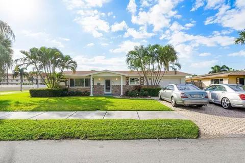 617 SE 8th Ave, Deerfield Beach, FL 33441